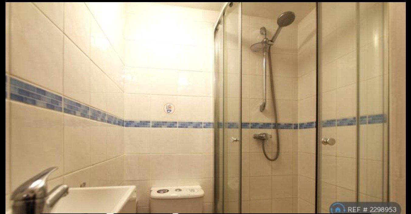 House in Leicestershire ,Leicester, London.